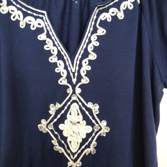 Canyon River Blues V-Neck with Embroidery - Picture 2 of 6